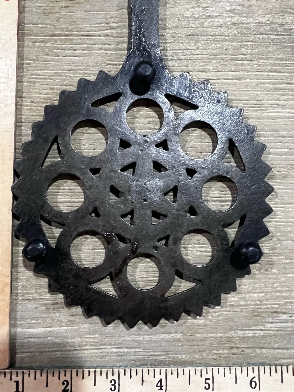 Vintage Cast Iron Starburst Trivet Pennsylvania Dutch Style 8½”